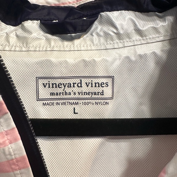 Vineyard Vines Pink & White striped popover raincoat size large - Picture 2 of 6